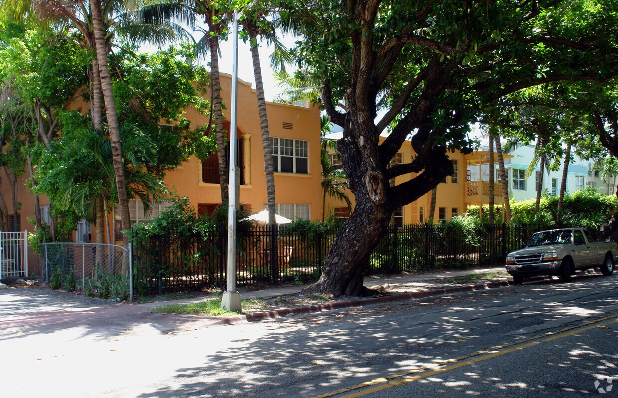 Primary Photo - 745 Meridian Ave
