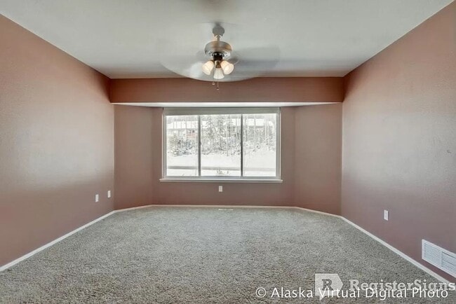 Building Photo - 2400sqft Eagle River Single Family Home w/...