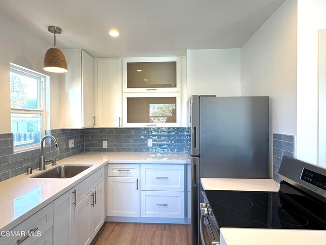 Foto del edificio - 1919 Colonia Pl