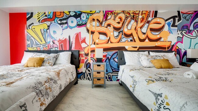 Building Photo - 1 SE 12th St