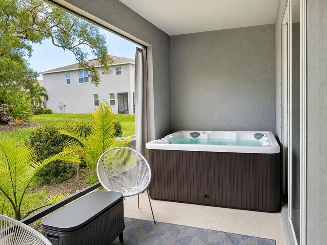 Foto del edificio - 6604 Serenity Fall Ln