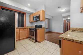 Building Photo - 4538 W Jackson Blvd