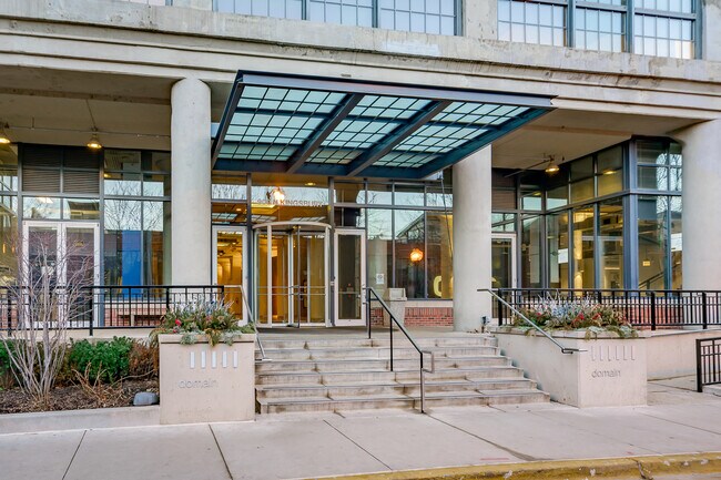 Foto del edificio - 900 N Kingsbury St