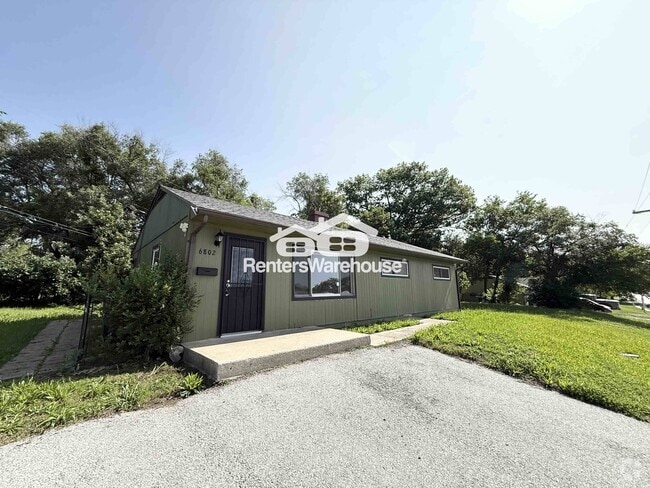 Building Photo - 6802 Longview Rd