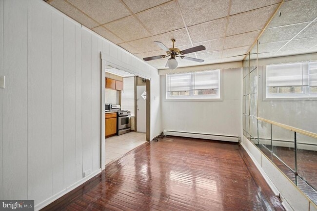 Building Photo - 5553 Matthews St