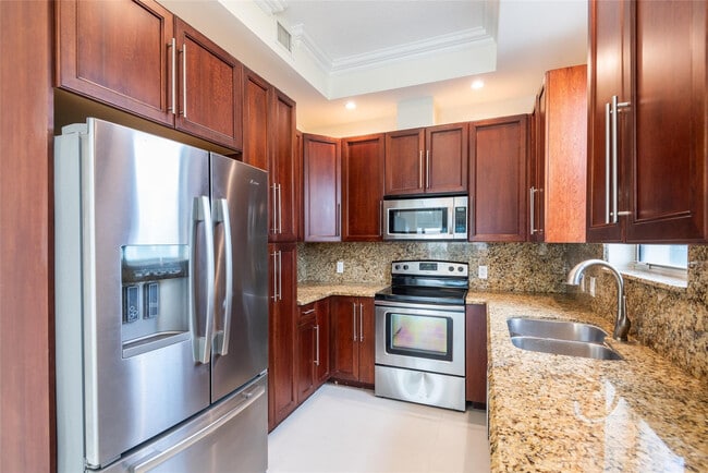 Foto del edificio - 3236 NE 5th St