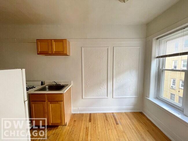 Foto del edificio - 6538 N Lakewood Ave