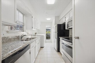 Building Photo - 2120 El Paseo St