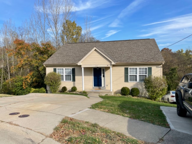 Building Photo - 1979 Pieck Dr