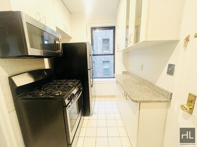 Building Photo - WEST 79 STREET