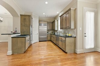 Building Photo - 4 Waterway Ct