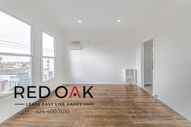 Foto del edificio - 4811 Melrose Ave