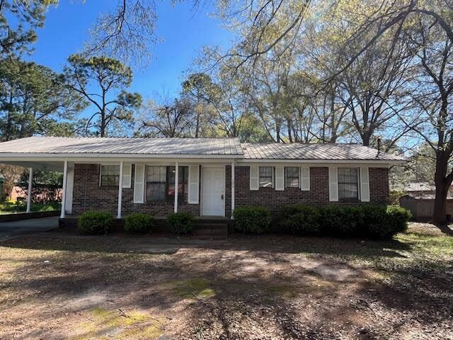 Primary Photo - 203 Vienna Cir