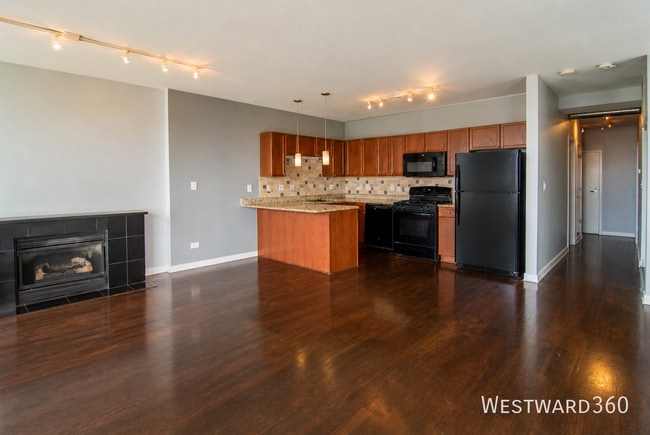 Building Photo - 4537 S Drexel Blvd