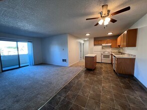 Building Photo - 17260 SW Heritage Ct