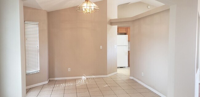 Foto del edificio - ~ 3/2 ~ Louisa Pointe ~ Crenshaw Circle ~ ...