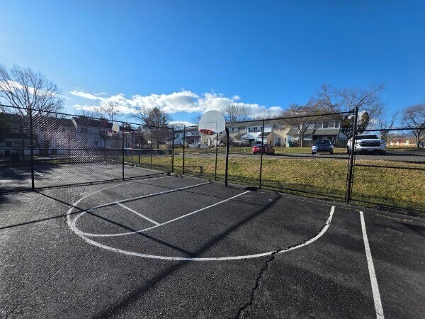 Building Photo - 163 Salem Rd