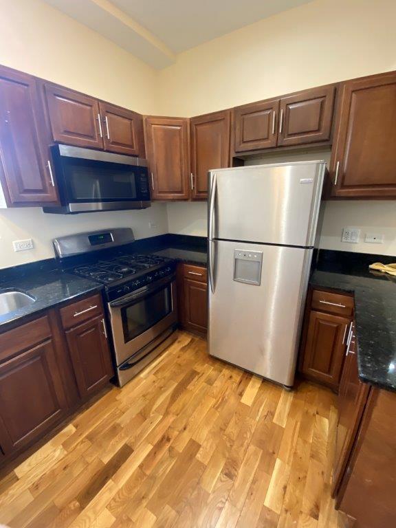 Building Photo - 2249 S Bell Ave