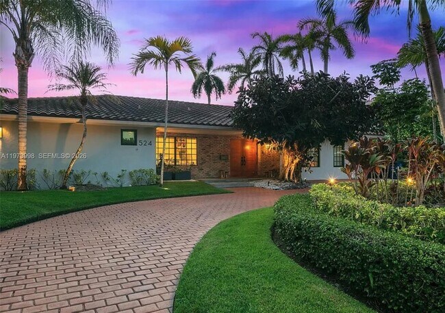 Foto del edificio - 524 Oleander Dr