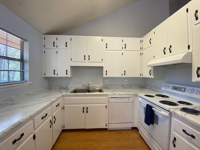 Foto del edificio - 3154 Folsom Rd
