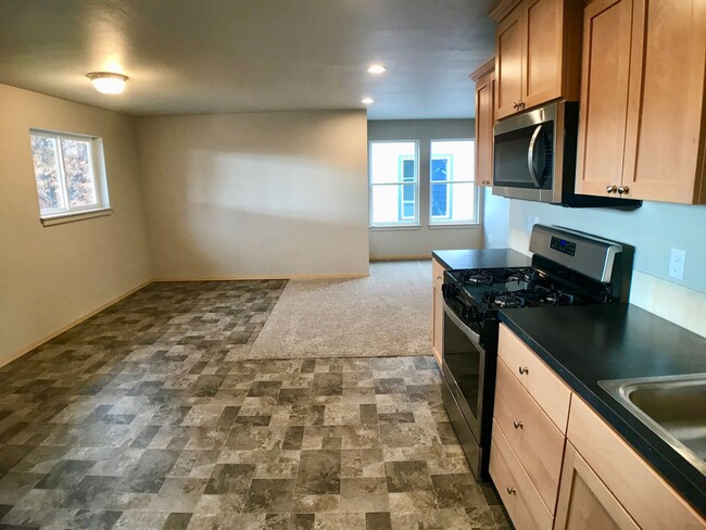 Building Photo - 332-334 SW 12th St