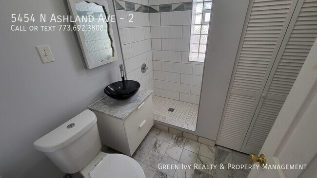 Foto del edificio - 5454 N Ashland Ave