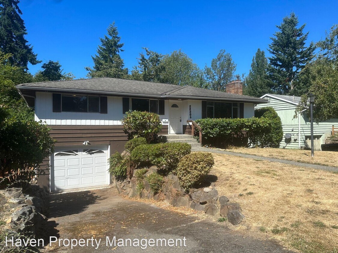 Primary Photo - 3 br, 1.5 bath House - 22204 53rd Ave W