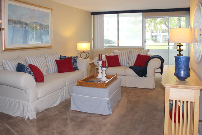 Amplias suites - Harbor Crest