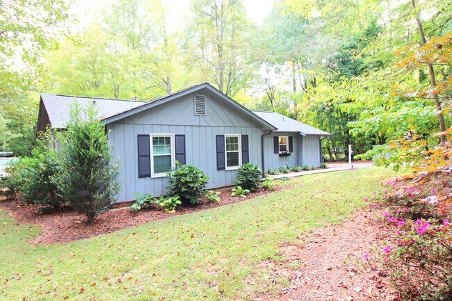 Building Photo - Great Union County Location!!!