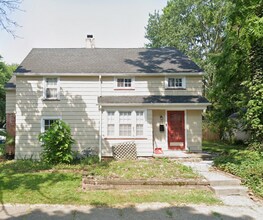 Building Photo - 151 Eastmoreland Dr