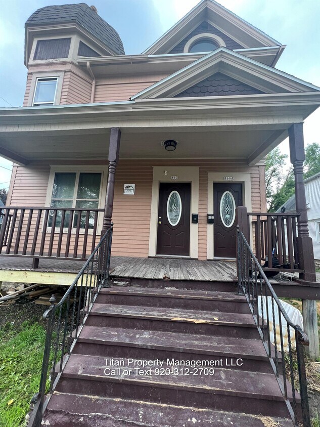 Primary Photo - 860 Wisconsin St