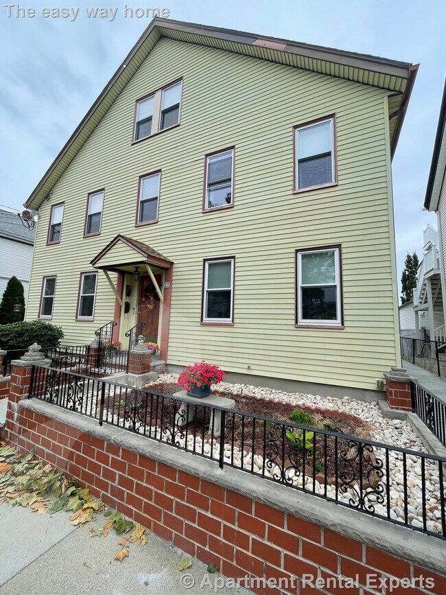 Building Photo - 69 Jaques St