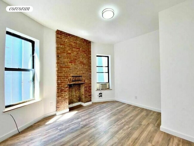 Foto del edificio - 1838 7th Ave