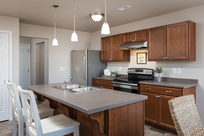 Building Photo - Charming home in Kent City