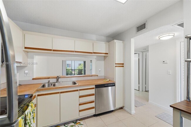 Foto del edificio - 2496 NW 89th Dr