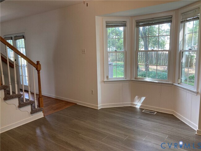 Foto del edificio - 8308 Southern Watch Pl