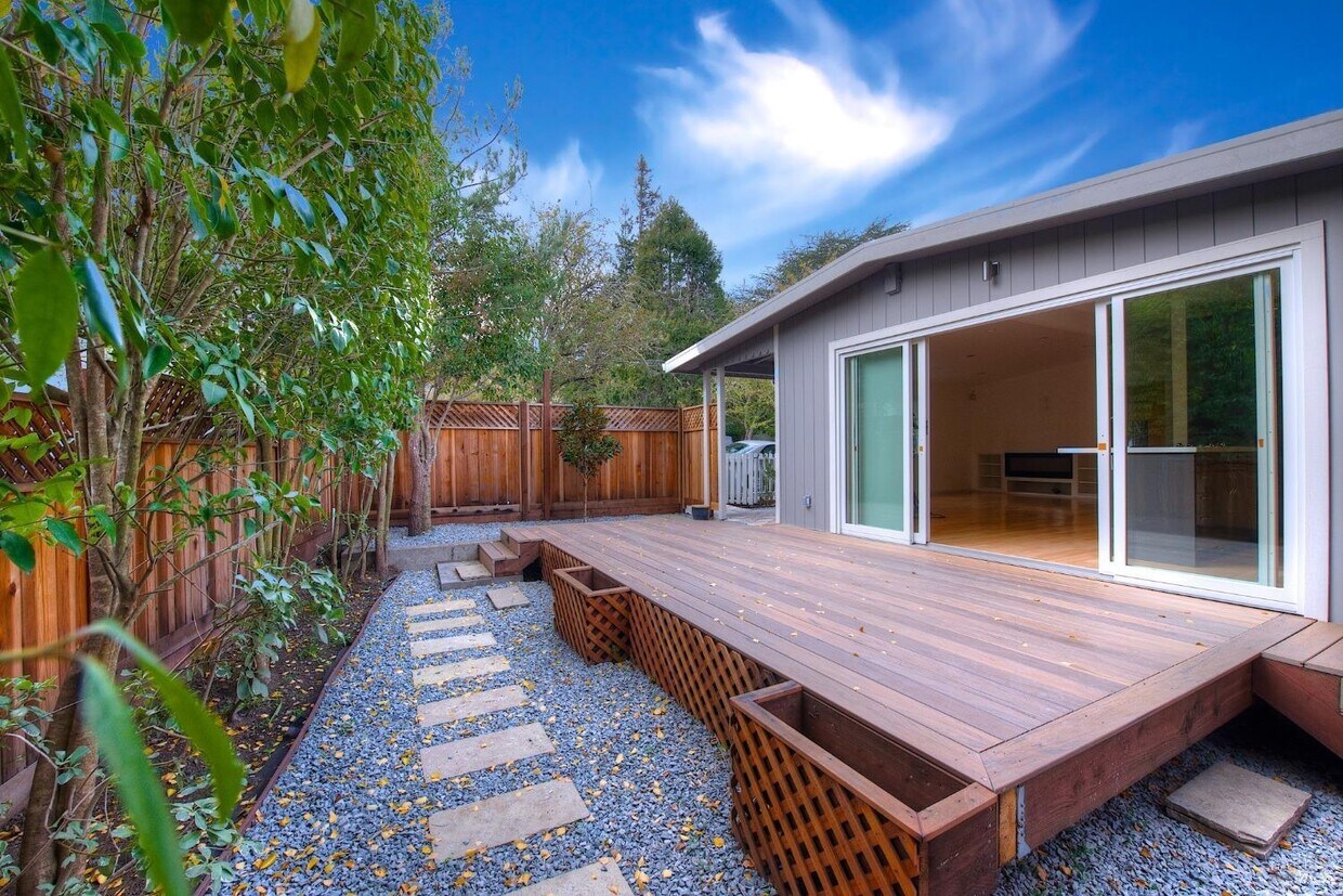 Foto principal - 104 Willow Ave