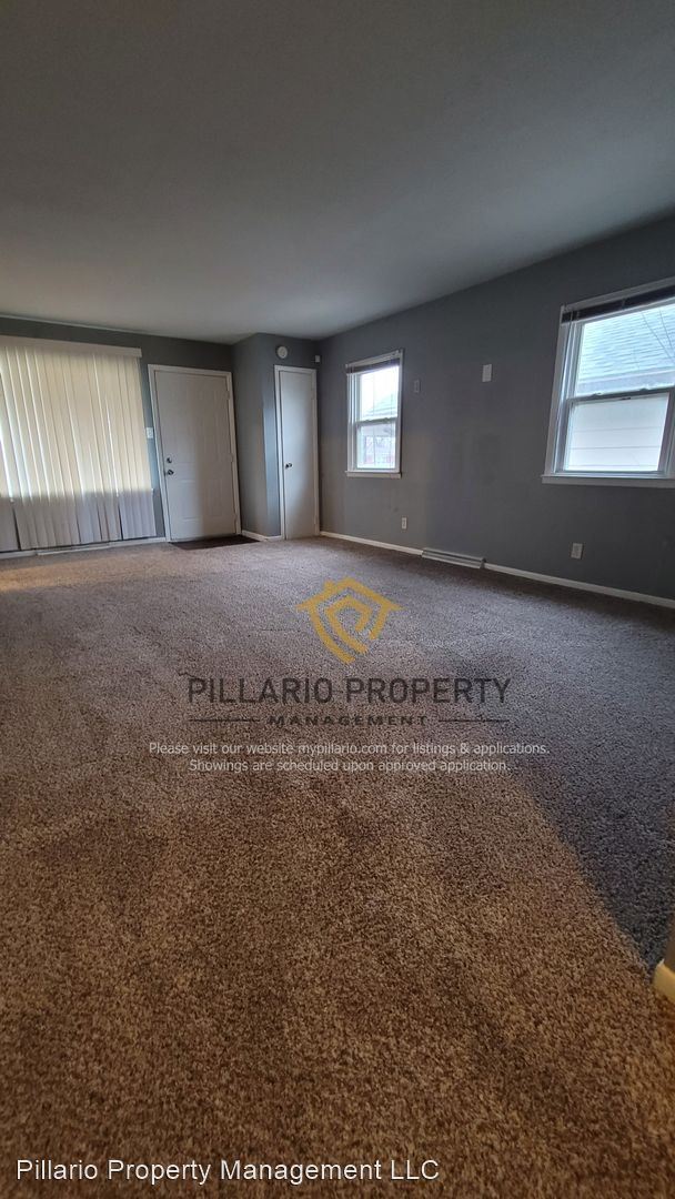 Building Photo - 3 br, 1 bath House - 4806 E 21st St