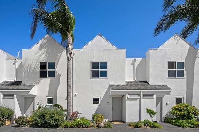 Building Photo - 28711 CA-1