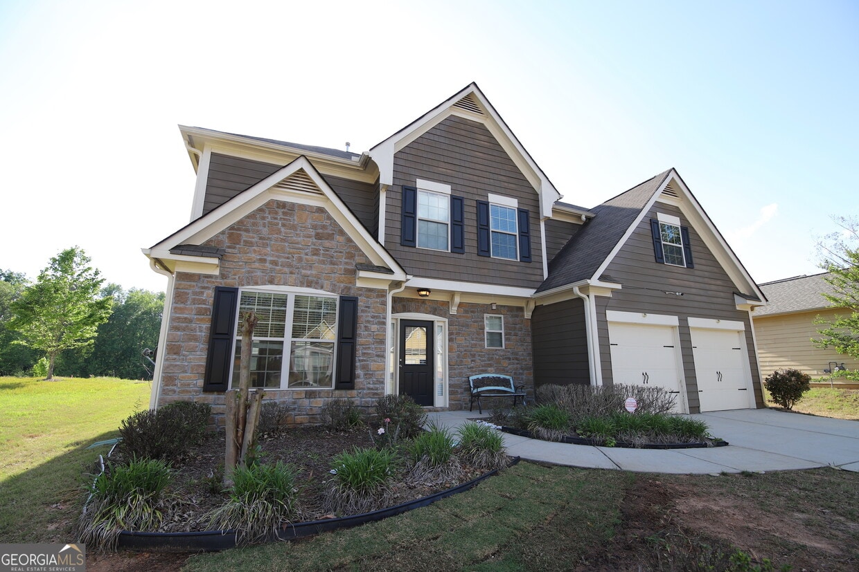 Primary Photo - 330 Glenhaven Dr