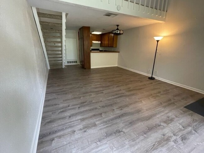 Foto del edificio - Orange Lakes: 1 Bedroom 1 Bath Attached Townhouse