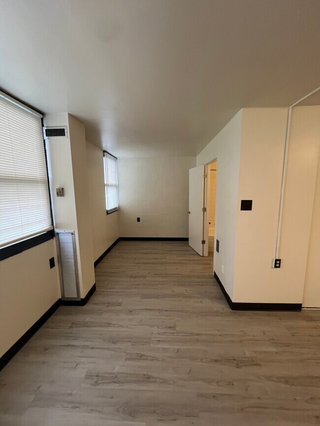 Foto del edificio - 1610 N Kingshighway Blvd