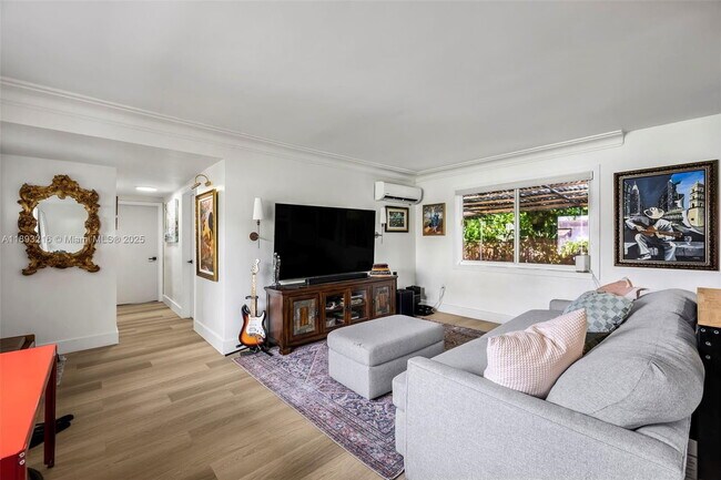 Foto del edificio - 3690 SW 9th Terrace