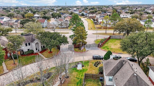 Foto del edificio - 15911 Timber Chase Dr