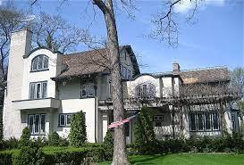 Primary Photo - 533 Roslyn Rd