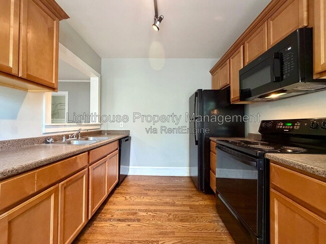 Foto del edificio - 49 Prospect Ave NE