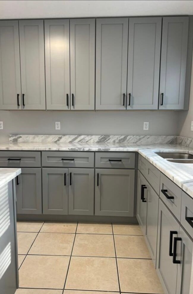 Foto del edificio - 2559 Chestnut Woods Dr