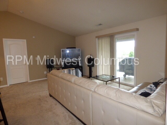 Foto del edificio - 2BR Condo at Dorothy's Pond