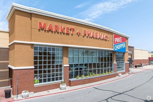 Grab your groceries at Price Chopper in Grandview, MO.