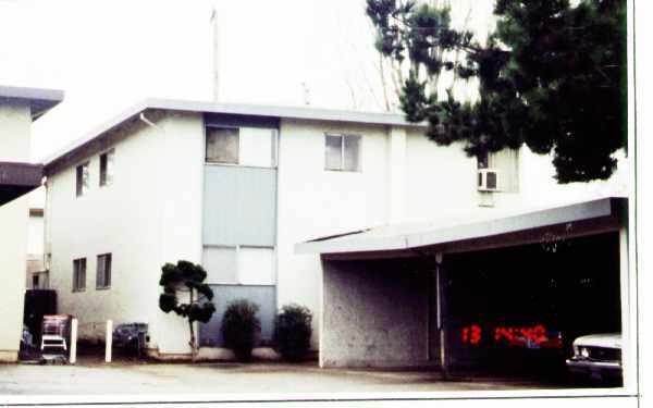 Foto del edificio - 3164 Williamsburg Ave